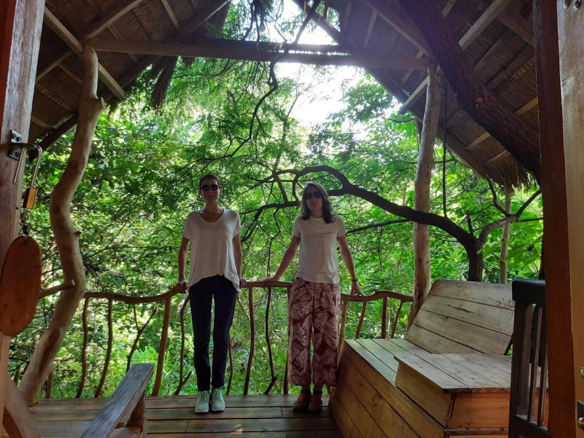 Habarana Tree House Mutu Village エクステリア 写真