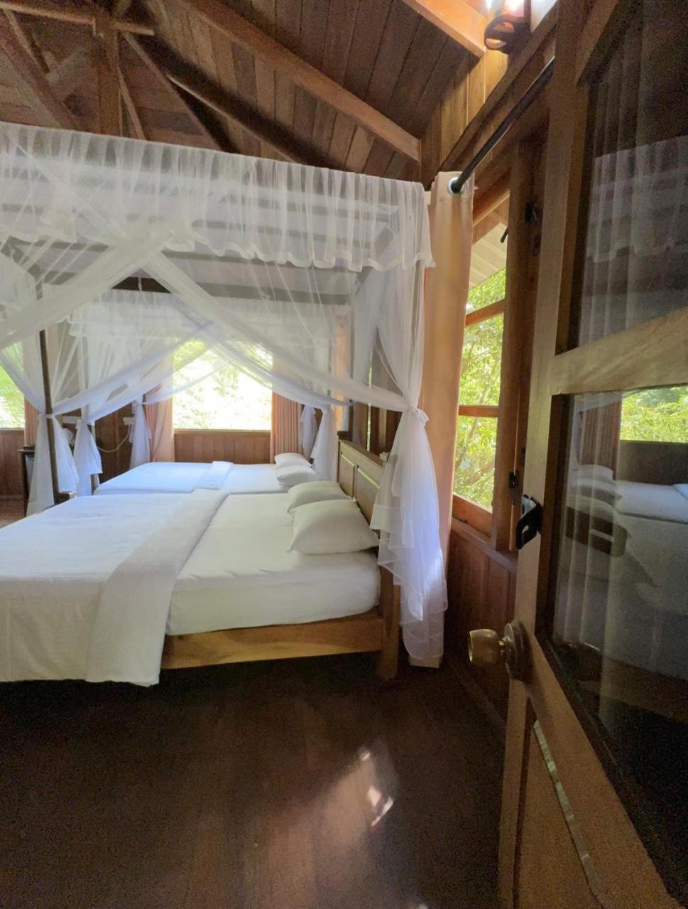 Habarana Tree House Mutu Village エクステリア 写真