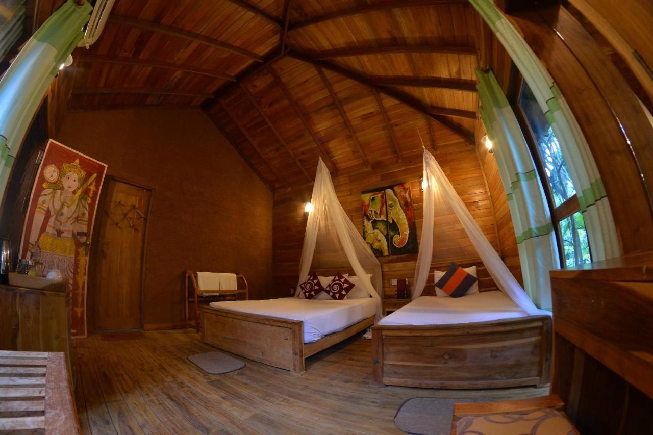 Habarana Tree House Mutu Village エクステリア 写真