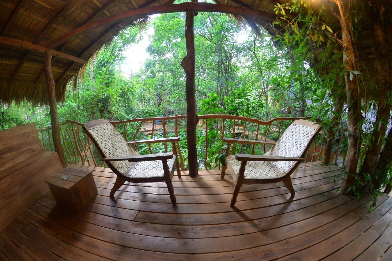Habarana Tree House Mutu Village エクステリア 写真